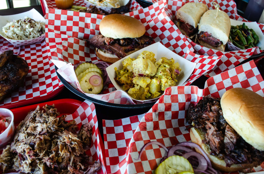 Ozzie's Smokehouse BB